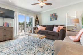 Beachside Bungalow, 1 Block to Ocean, Free Parking